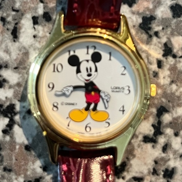 Disney X Lorus Mickey Mouse Gold-Tone Analog Watch vintage 80s 90s - Picture 2 of 6